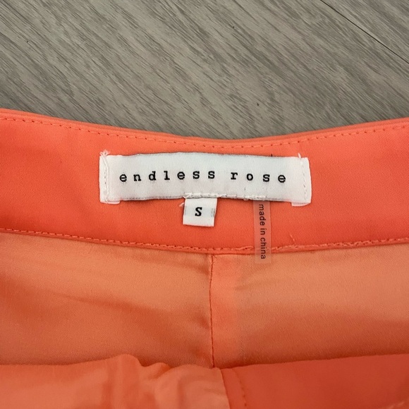 Endless Rose high waisted tailored shorts in coral orange - Picture 3 of 4